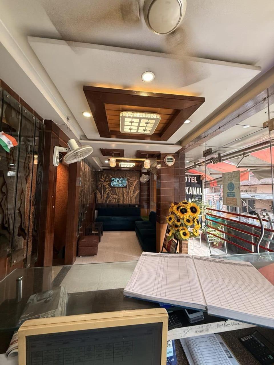 Rajkamal Palace - Near Kashi Vishwanath Temple バラナシ エクステリア 写真